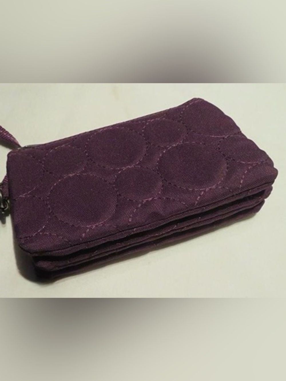 Thirty-One “Vary You” Quilted Circle Wristlet Organizer - Plum Purple
